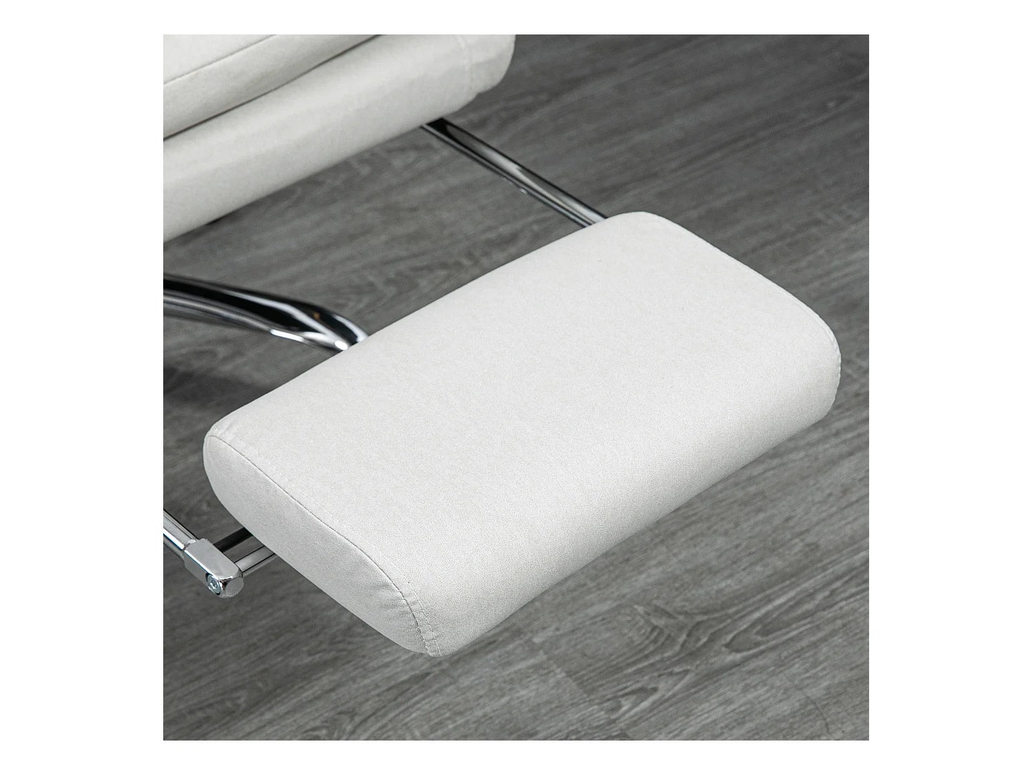 Chaise de bureau avec fonction massage, dossier inclinable à 135°, réglable en hauteur, simili cuir crème (65x72x109-117 cm)