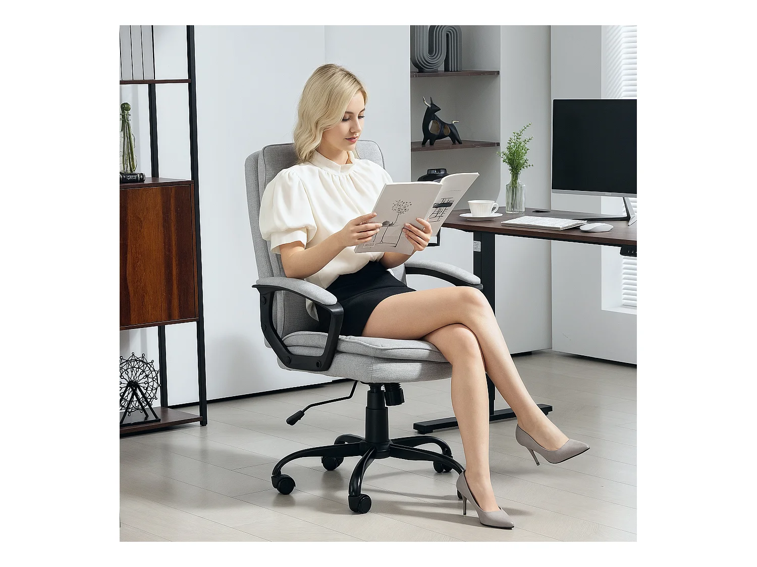 Chaise de bureau ergonomique avec accoudoirs, fonction basculante, tissu en lin, gris (63x70x112 cm)