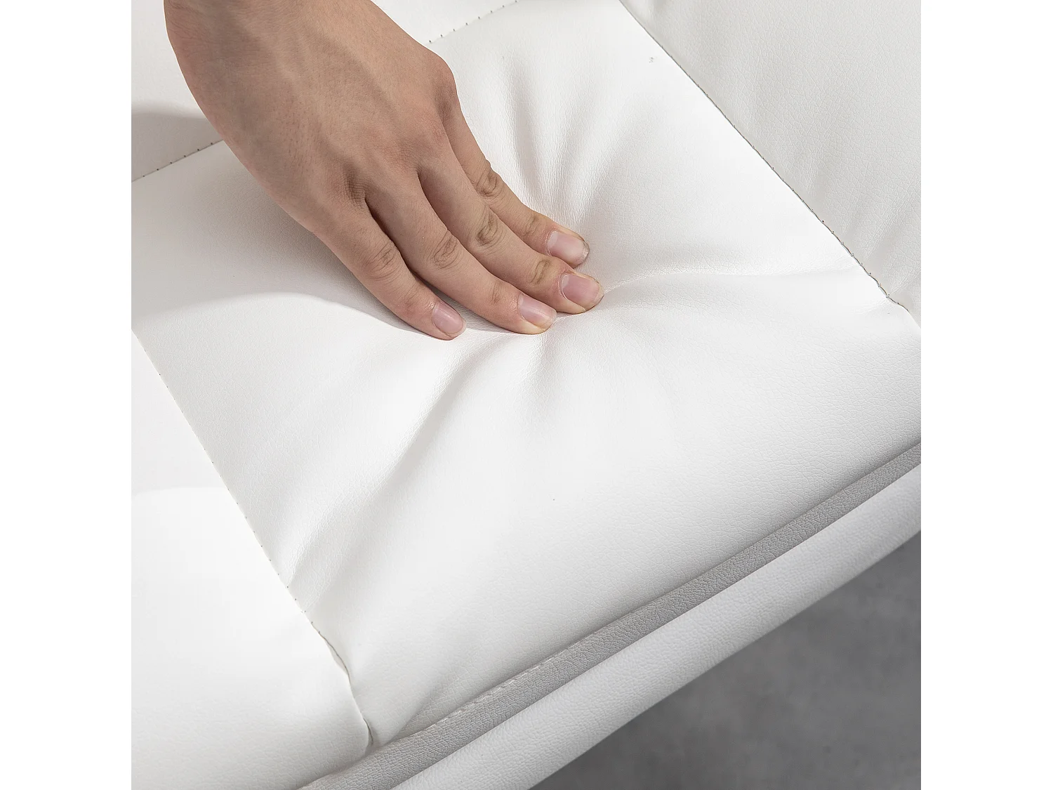 Chaise de bureau ergonomique avec fonction inclinable, dossier haut, repose-pieds ajustable, en cuir synthétique, blanc (69x65x107-115 cm)