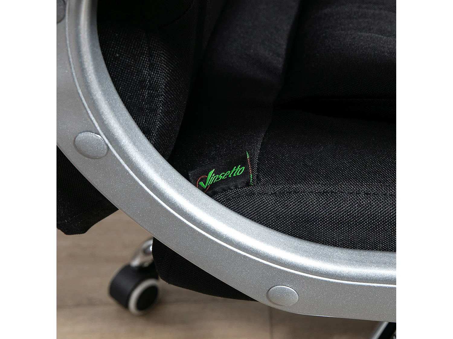 Ergonomische bureaustoel met verstelbare armleuningen, verstelbare rugleuning, linnen stof, zwart (64x75x111-121 cm)