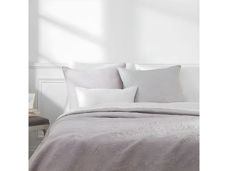 Dessus de lit + 2 taies d'oreiller coloris Beige en polyester - Longueur 260 x Profondeur 240 x Hauteur 0,50 cm