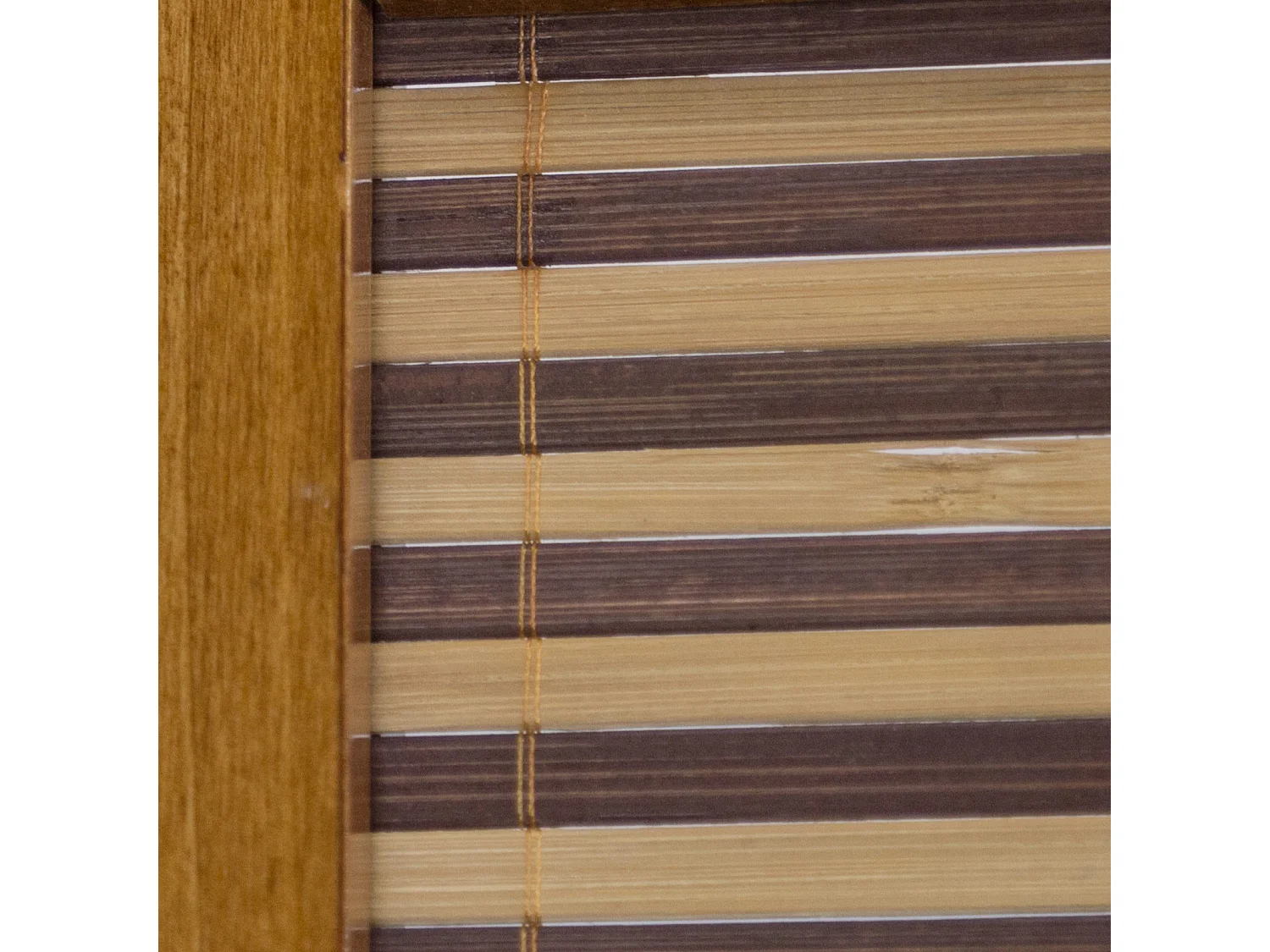 Paravent en bois brun avec bambou de 4 pans