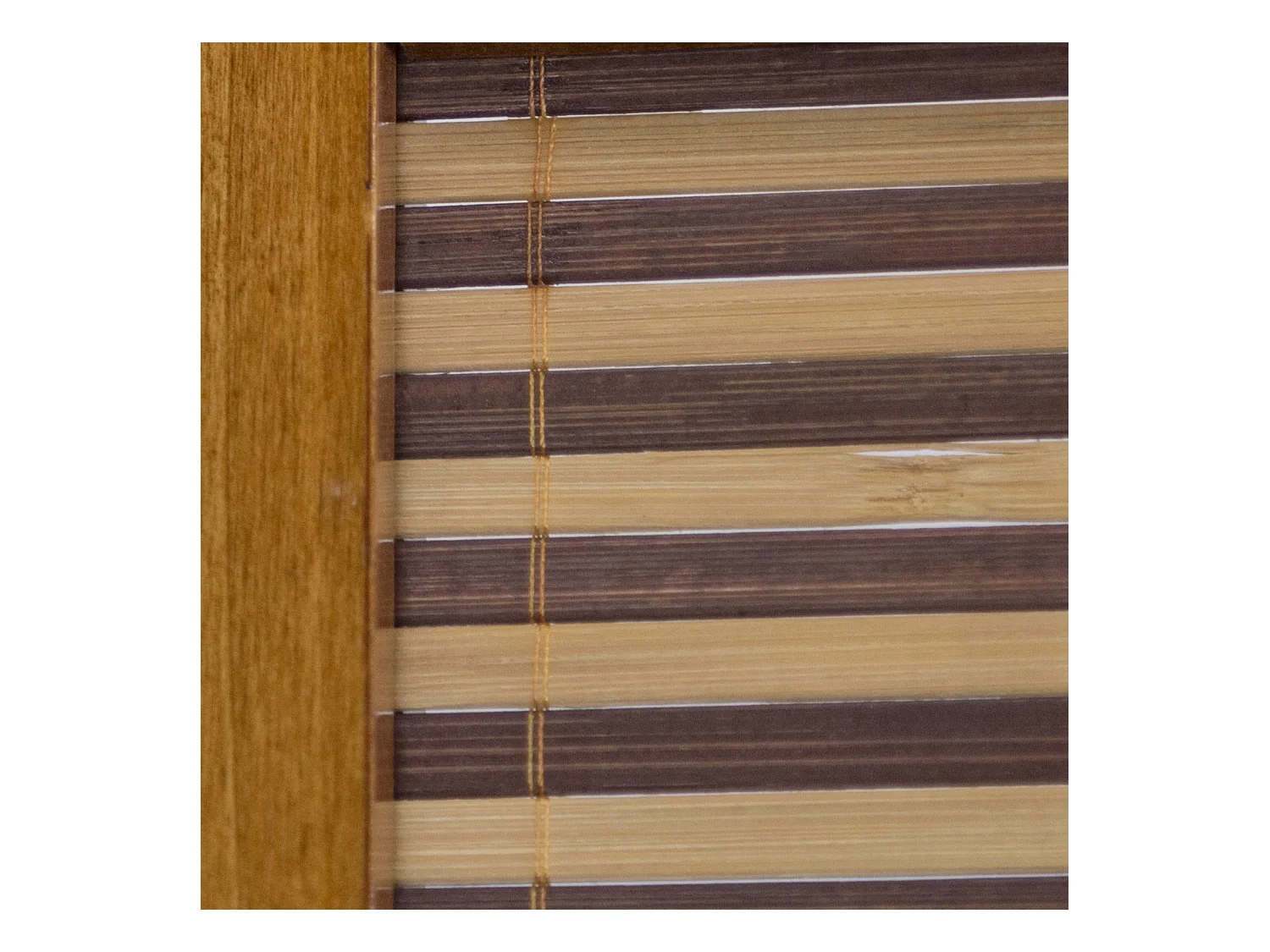 Paravent en bois brun avec bambou de 3 pans