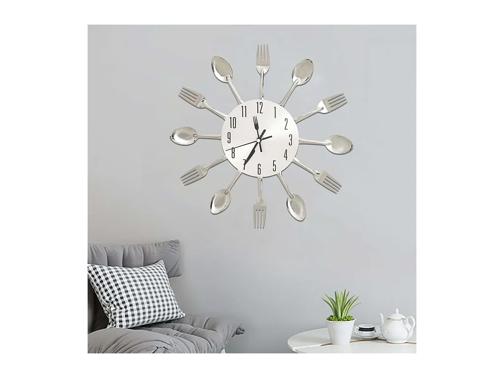 Horloge murale et cuillère et fourchette Argenté 31cm Aluminium