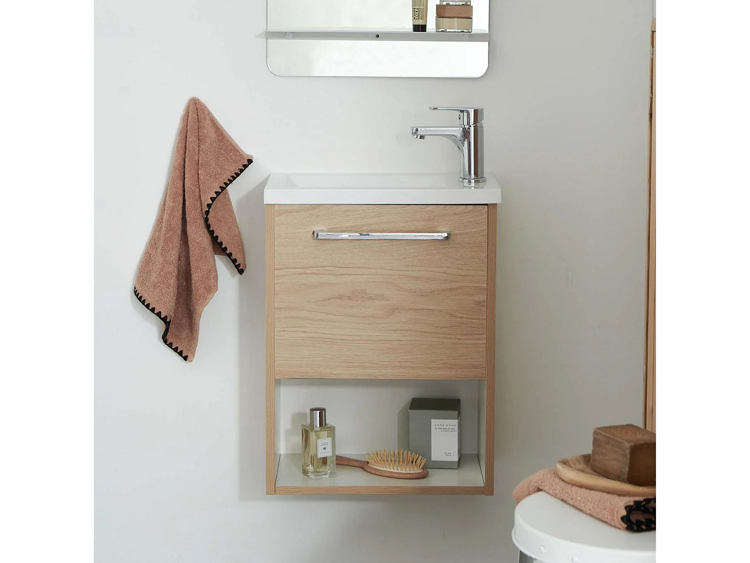 Meuble lave-mains suspendu avec niche et vasque résine 53x40cm