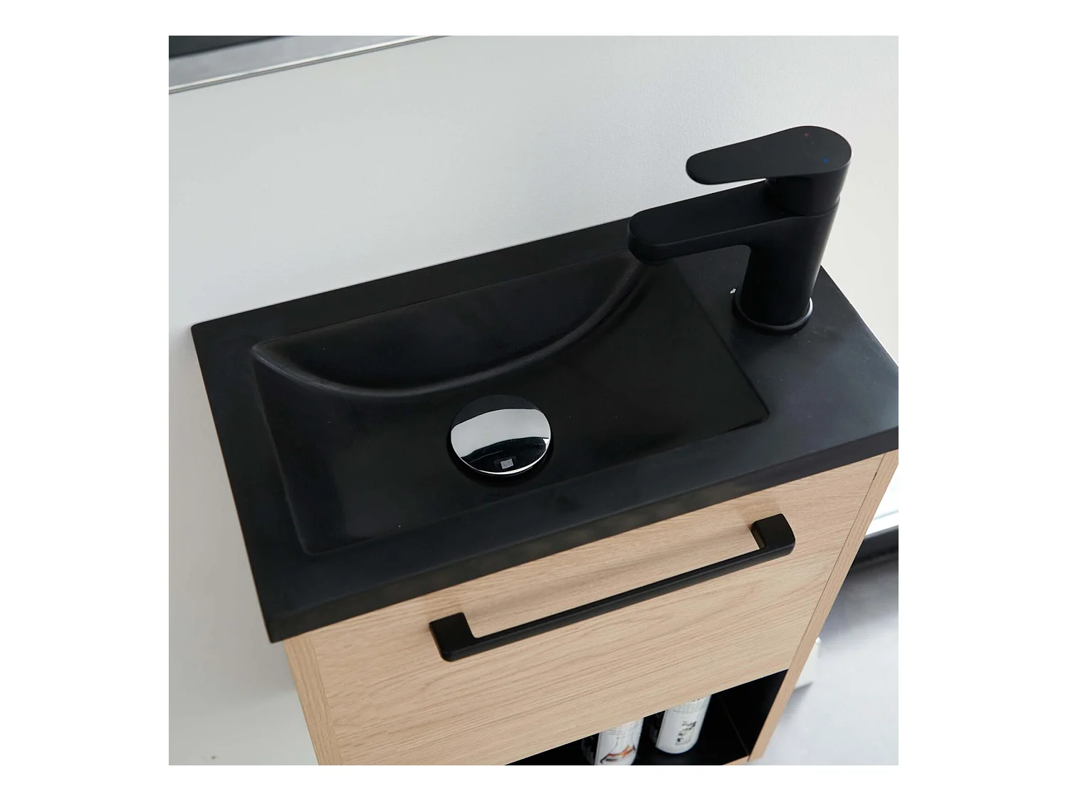 Set lavabo NIKA con nicchia, rubinetto e mensola a specchio
