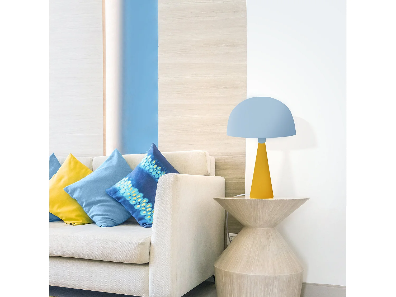 Lampada da tavolo cone legno giallo HANNA blu D'24,5cm