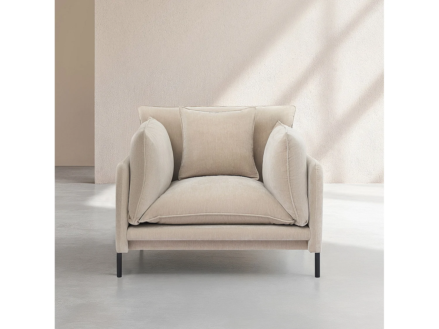 Habitat - Fauteuil déhoussable en tissu et métal noir garni de plumes - Taupe - Feath II