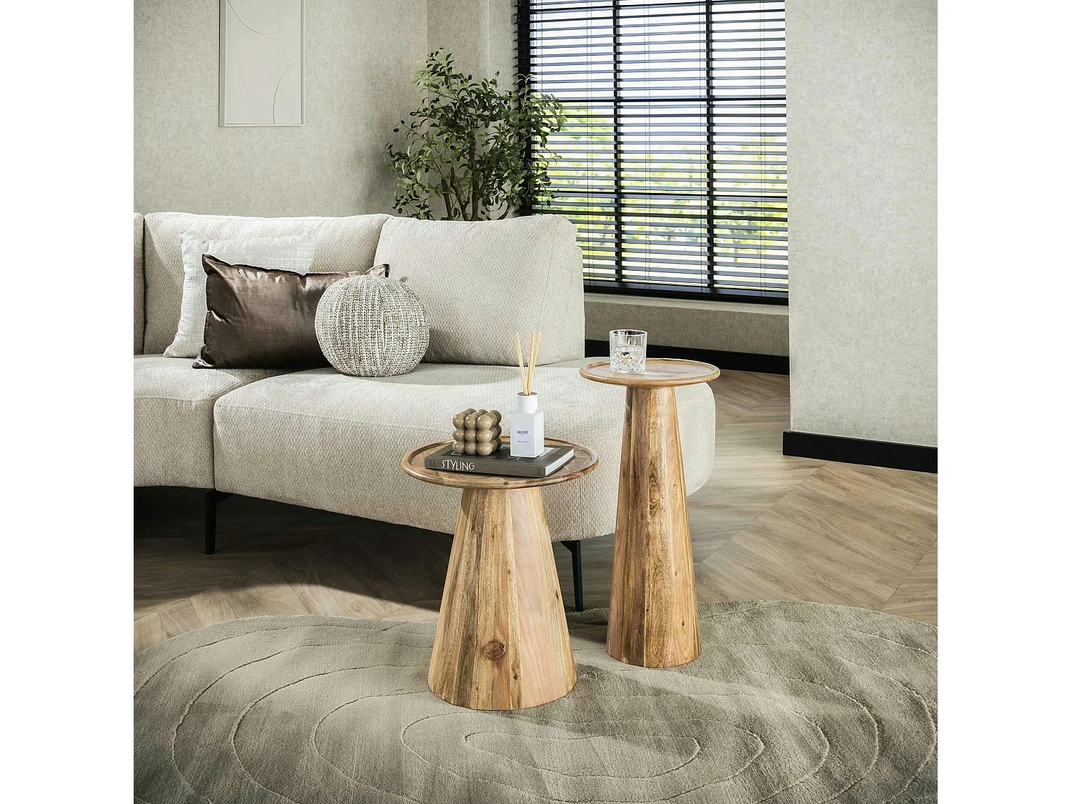 Bout de canapé en bois acacia – pied conique (lot de 2) MELBOURNE