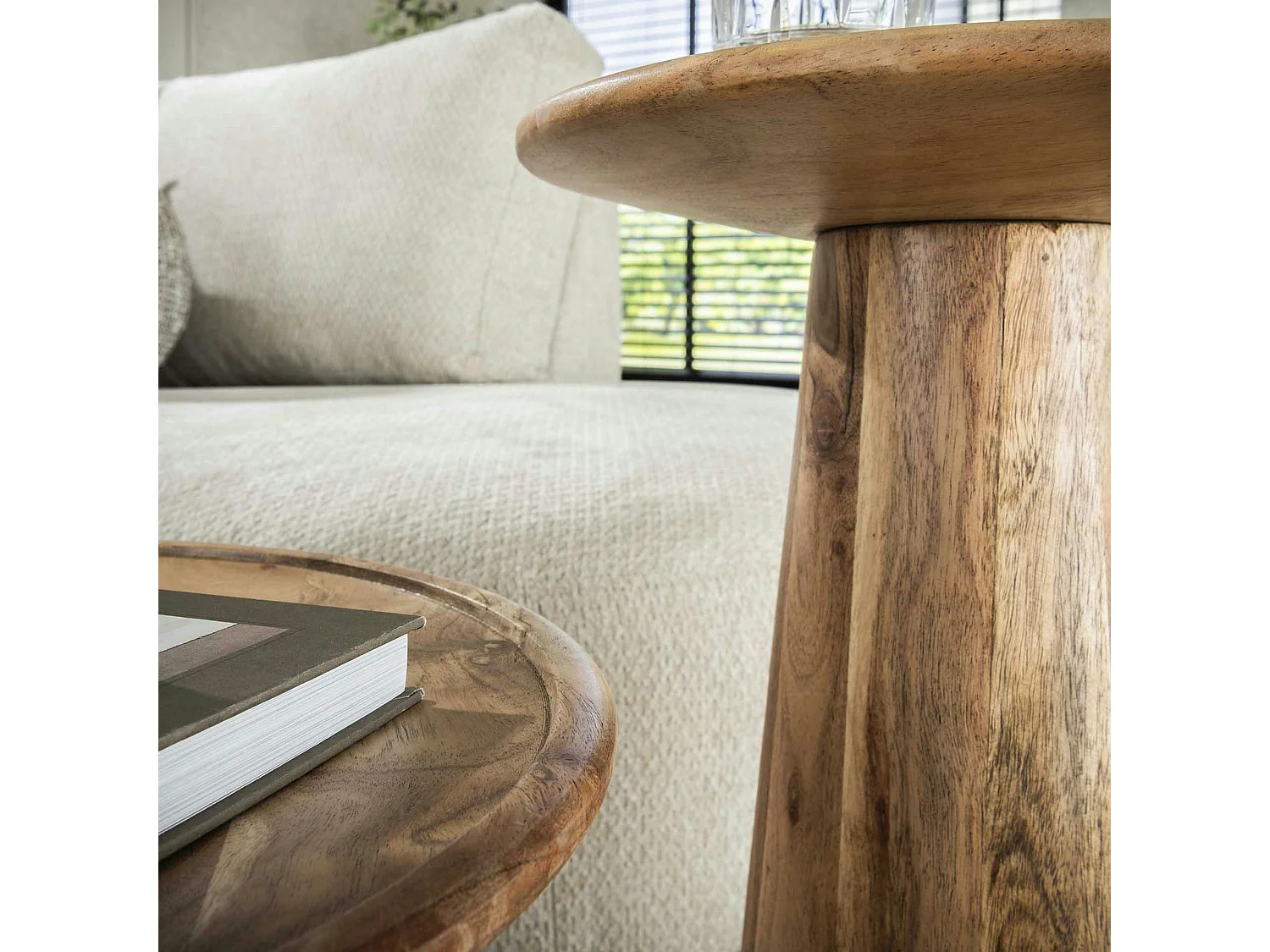 Bout de canapé en bois acacia – pied conique (lot de 2) MELBOURNE