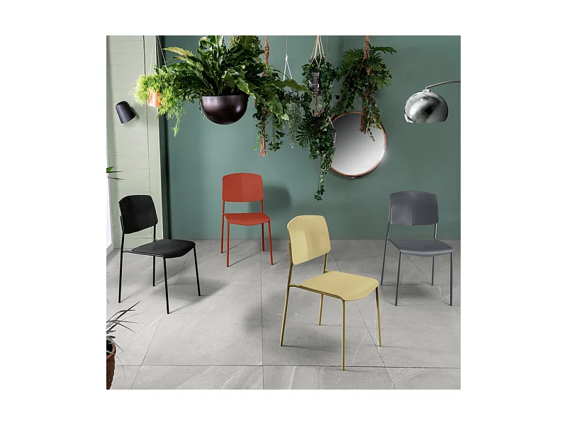 Set di 4 sedie ruggine moderne in polipropilene "Giada" impilabili con gambe in metallo verniciato