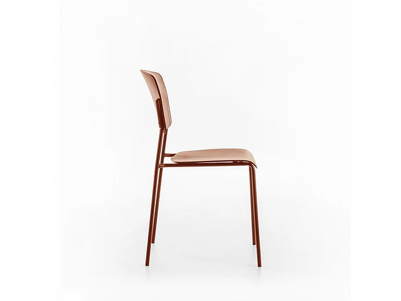 Set di 4 sedie ruggine moderne in polipropilene "Giada" impilabili con gambe in metallo verniciato