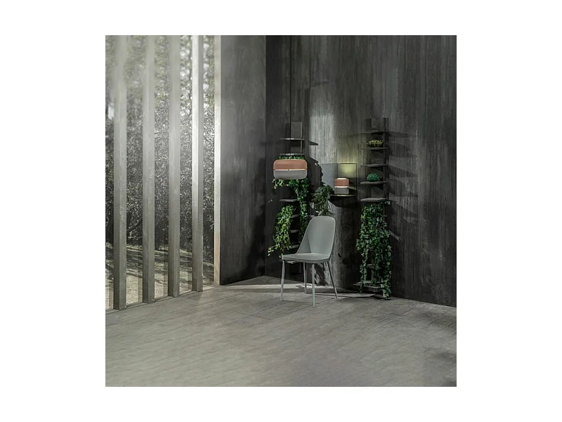 Set di 4 sedie moderne in polipropilene grigio chiaro "Paola" con gambe in metallo verniciato