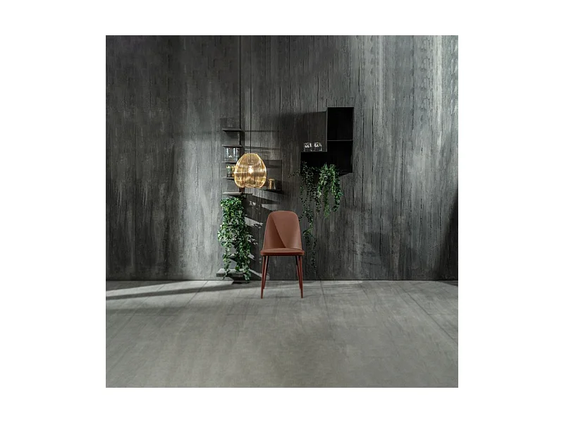 Ensemble de 4 chaises modernes "Paola" en polypropylène couleur rouille avec pieds en métal peint