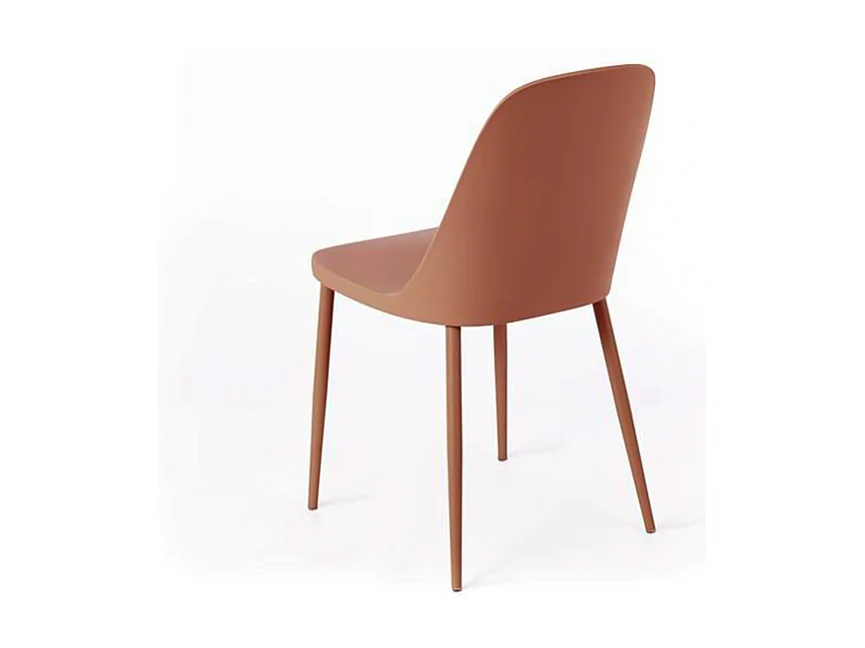 Set van 4 moderne "Paola" roestkleurige polypropyleen stoelen met geverfde metalen poten