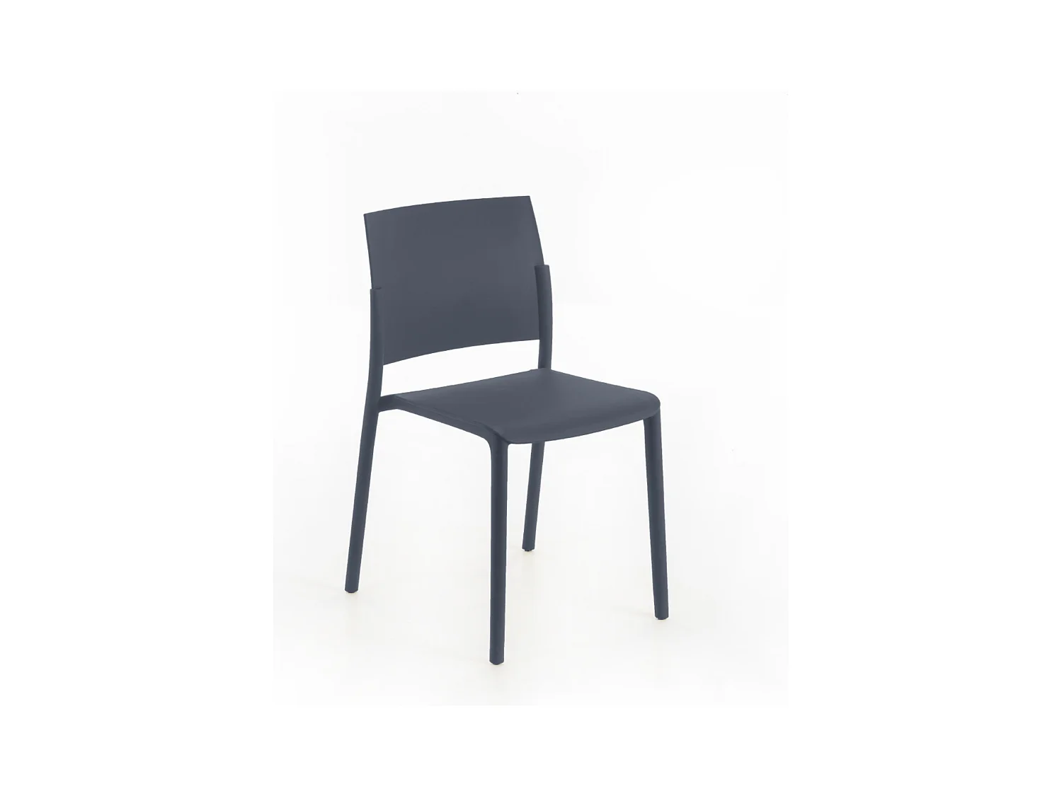 Lot de 4 chaises de salon empilables gris foncé "Sabrina" en polypropylène moderne 52,5x55 cm 81h