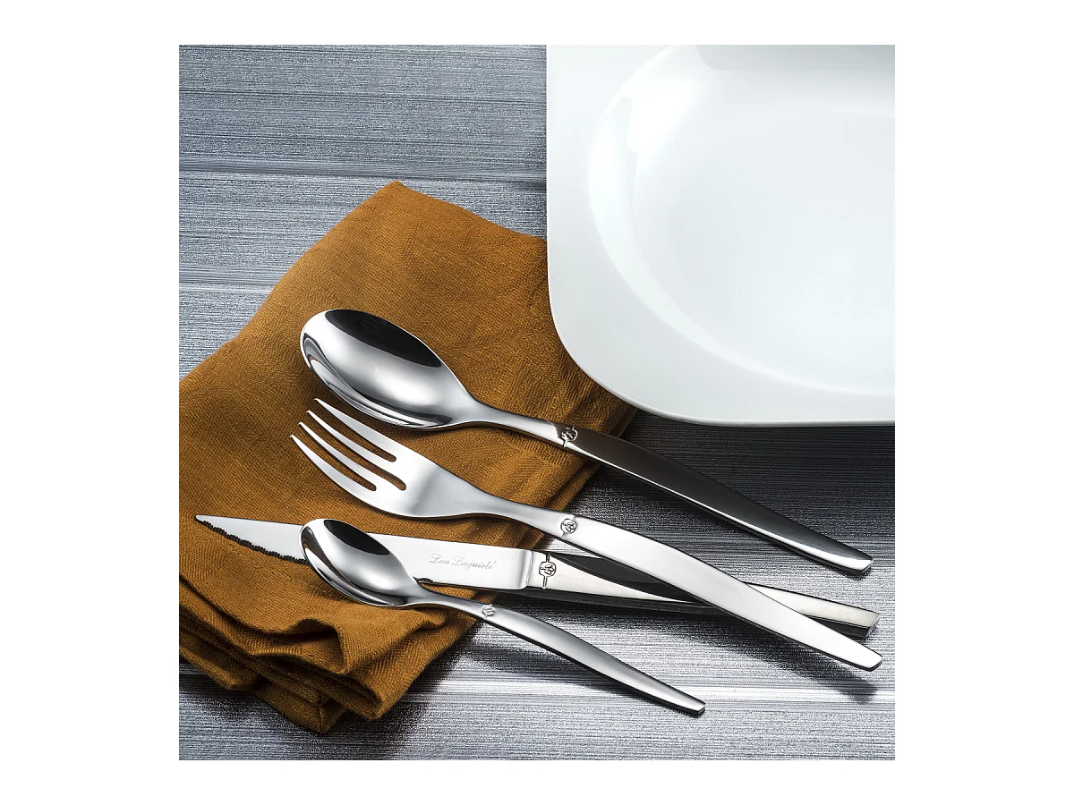 Jet - Ménagère 24 pièces