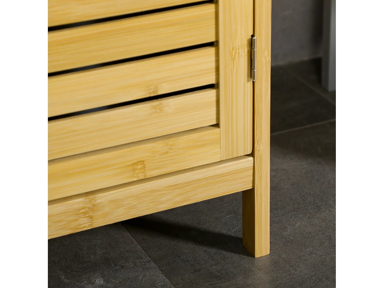 Mueble de baño de bambú, 3 estantes abiertos, 1 puerta con protección antivuelco, color natural (34 x 30 x 173 cm)