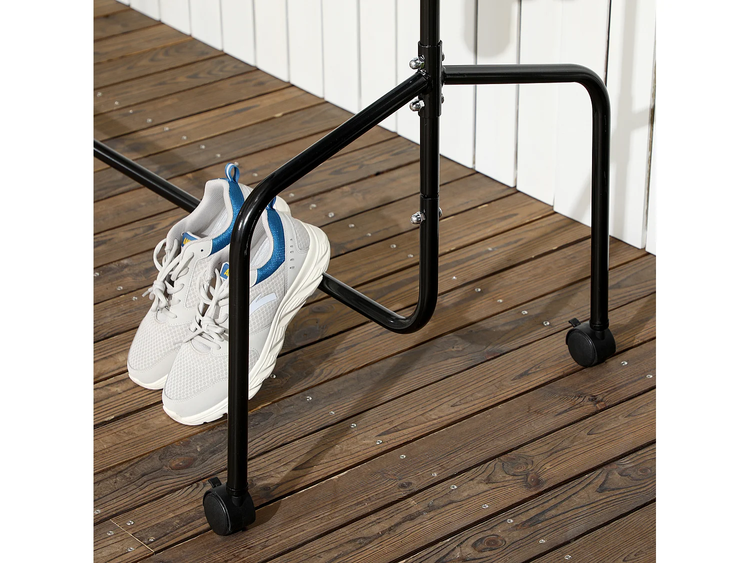 Porte-vêtements avec roulettes, structure métallique robuste, noire, facile à monter (150x60x170 cm)