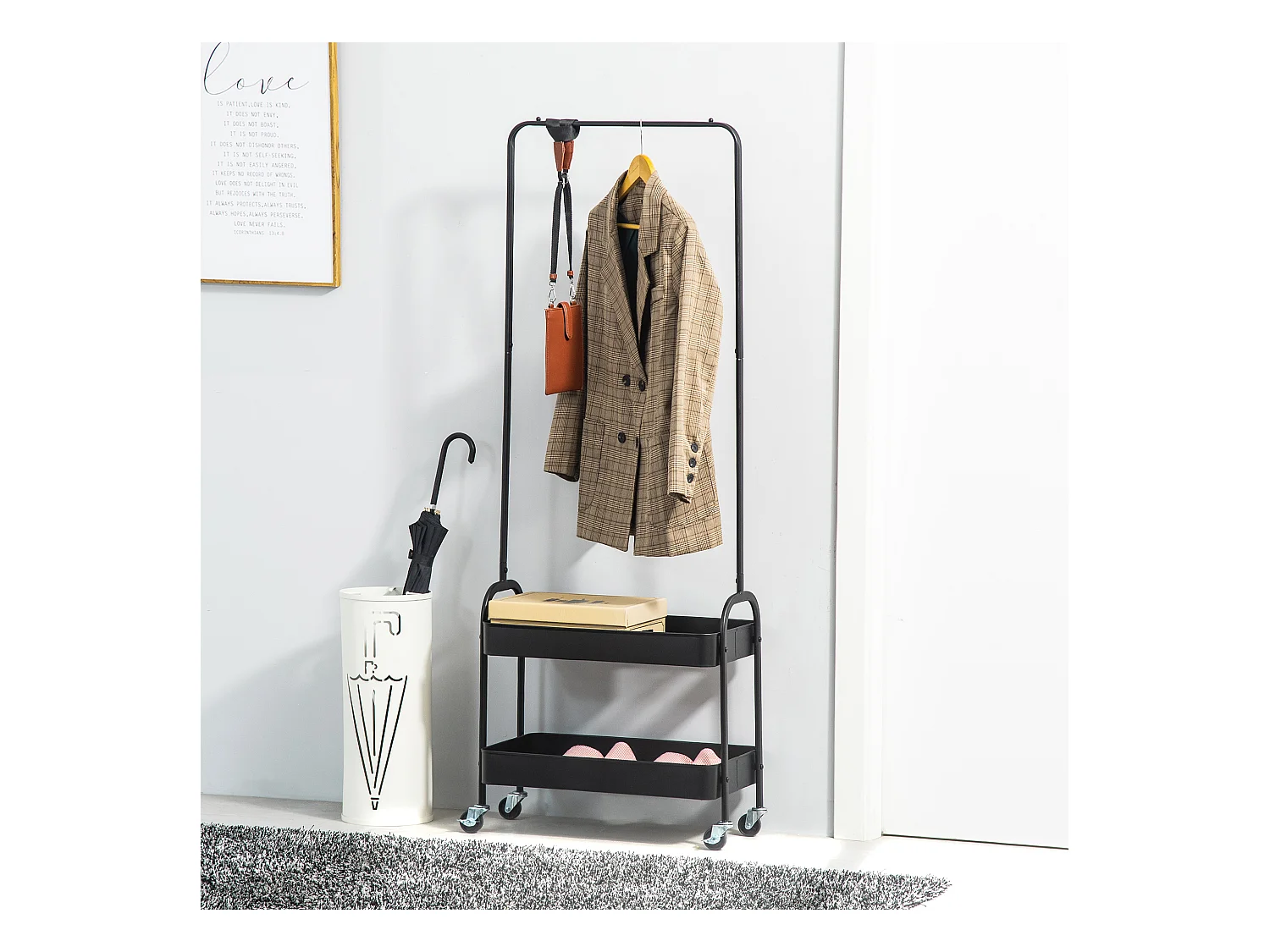 Porte-manteaux mobile avec tringle et étagères, acier noir, roulettes verrouillables (56.5x31.5x152.5cm)