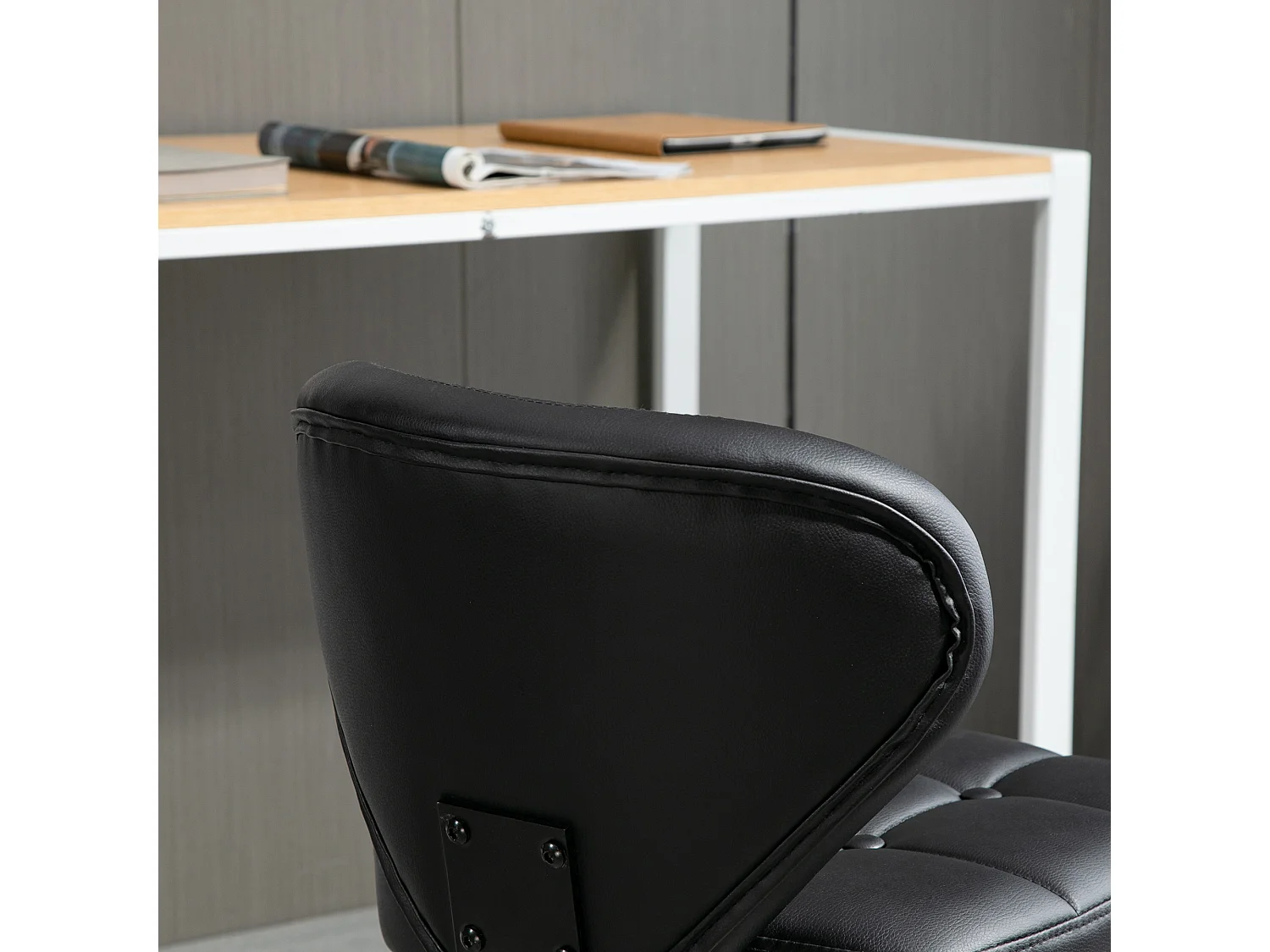 Tabouret de travail avec dossier, réglable en hauteur, simili cuir et acier, gris foncé (45x47x72-87cm)