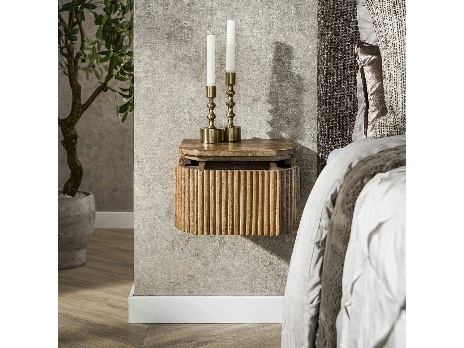 Table de nuit bois – 1 tiroir, motif baguette 32 cm DELHI