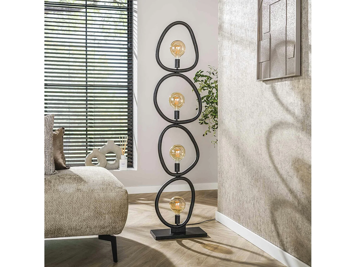 Lampadaire salon noir – forme galet, 4 ampoules TRIBECA