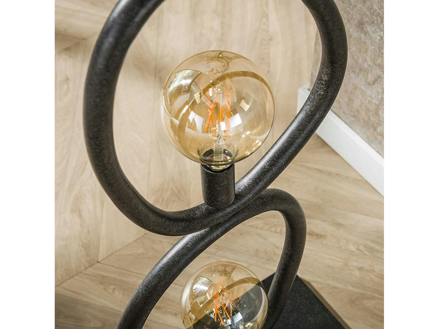 Lampadaire salon noir – forme galet, 4 ampoules TRIBECA