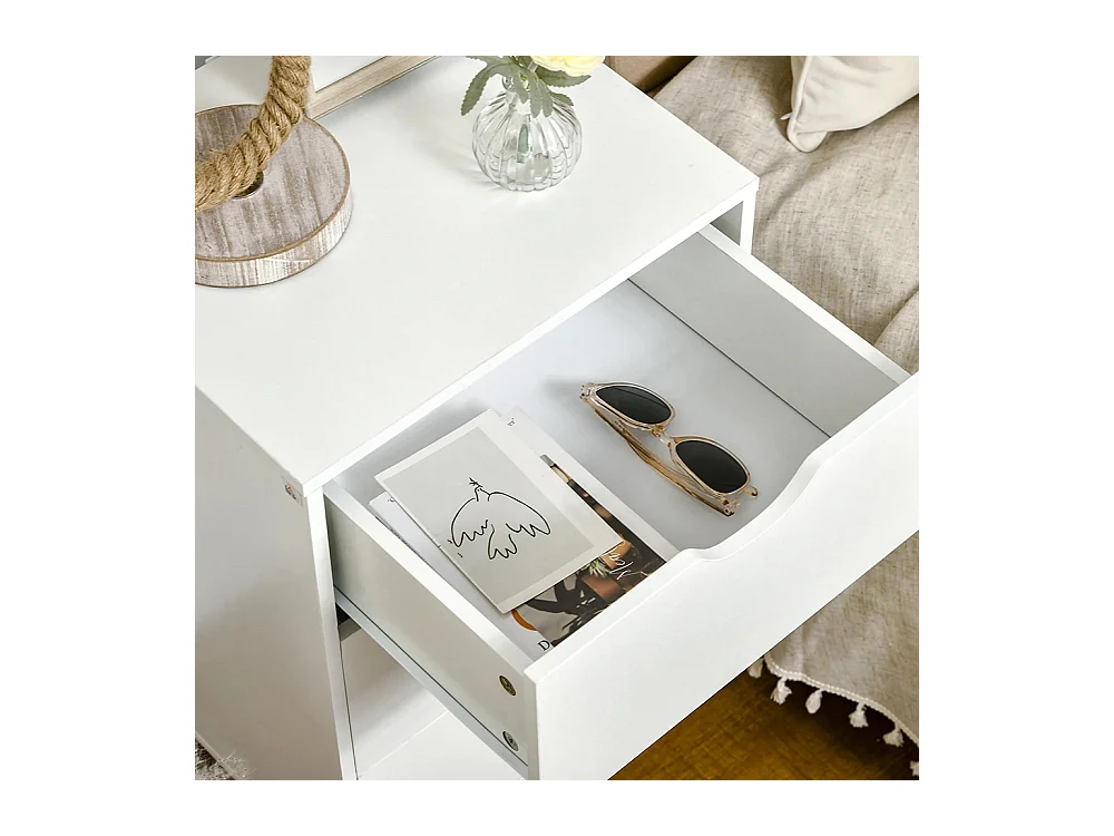 Table de chevet avec 3 tiroirs, style nordique, dimensions : 40 x 35 x 68,5 cm, couleur blanche.