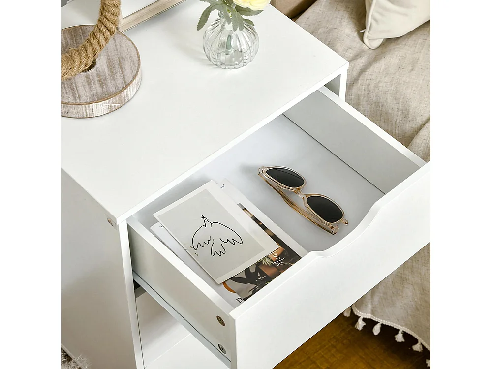 Table de chevet avec 3 tiroirs, style nordique, dimensions : 40 x 35 x 68,5 cm, couleur blanche.