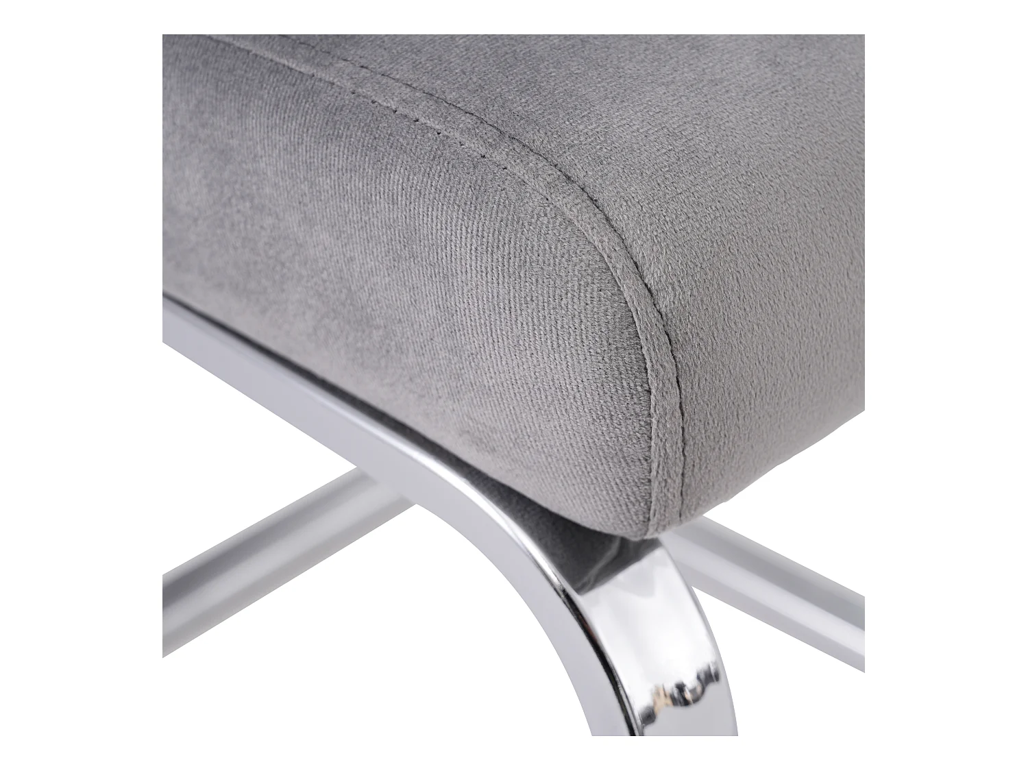 Set van 2 eetkamerstoelen - grijs fluweel - met gewatteerde rugleuning en zilveren metalen poten