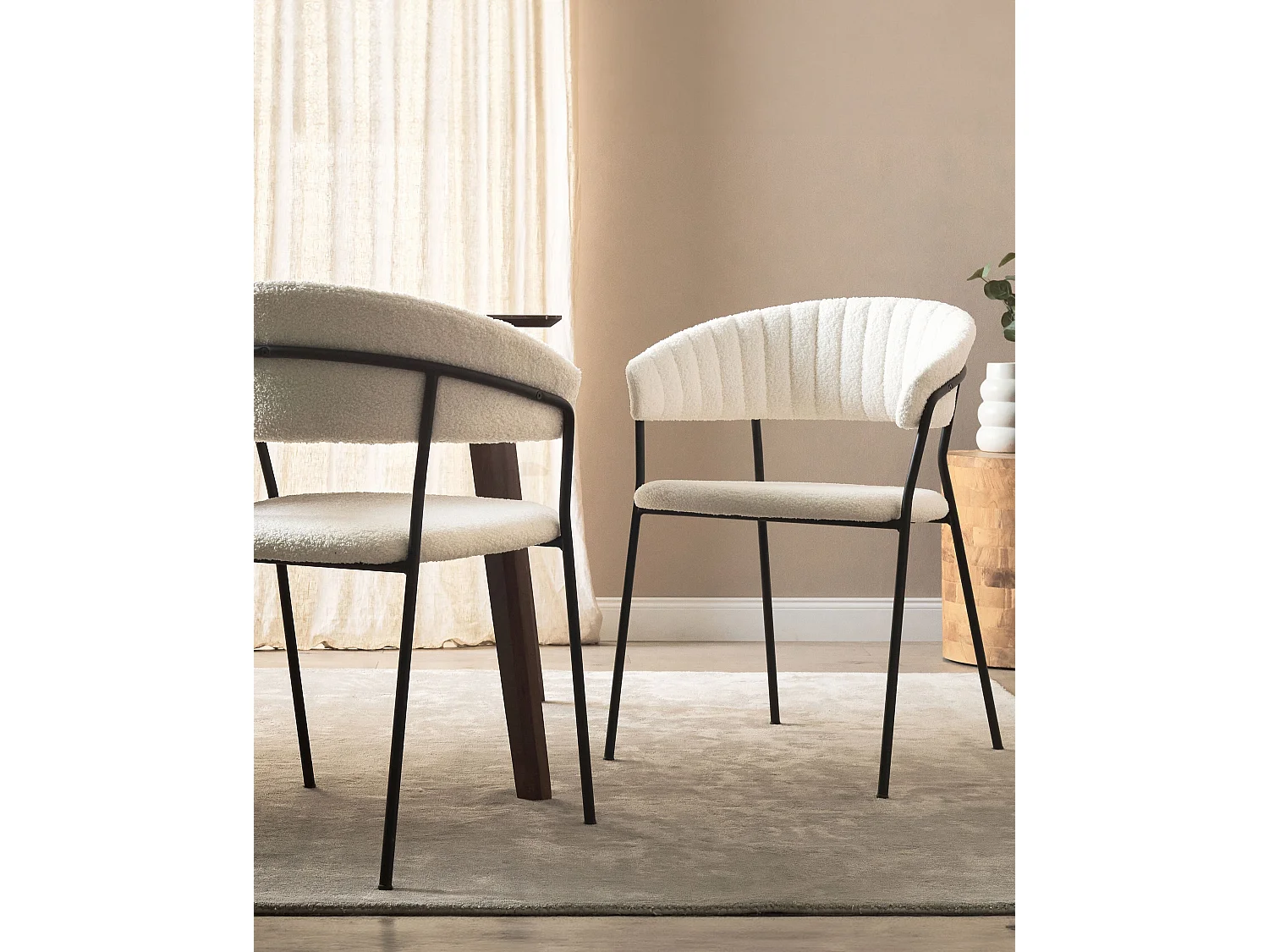 Lot de 2 chaises de salle à manger MARIPOSA Bouclé Blanc cassé