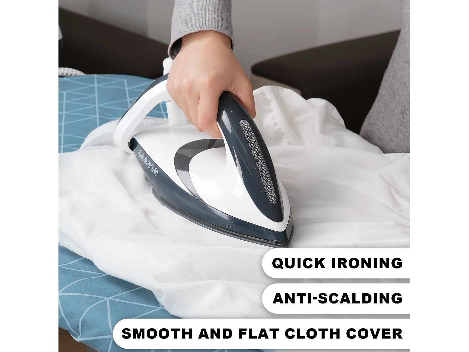 STANEW Table à Repasser 120 x 45 cm,Système Anti-Fermeture,Hauteur Réglable,avec Housse en 100% Coton,Support de Fer Intégré(Bleu géométrique)