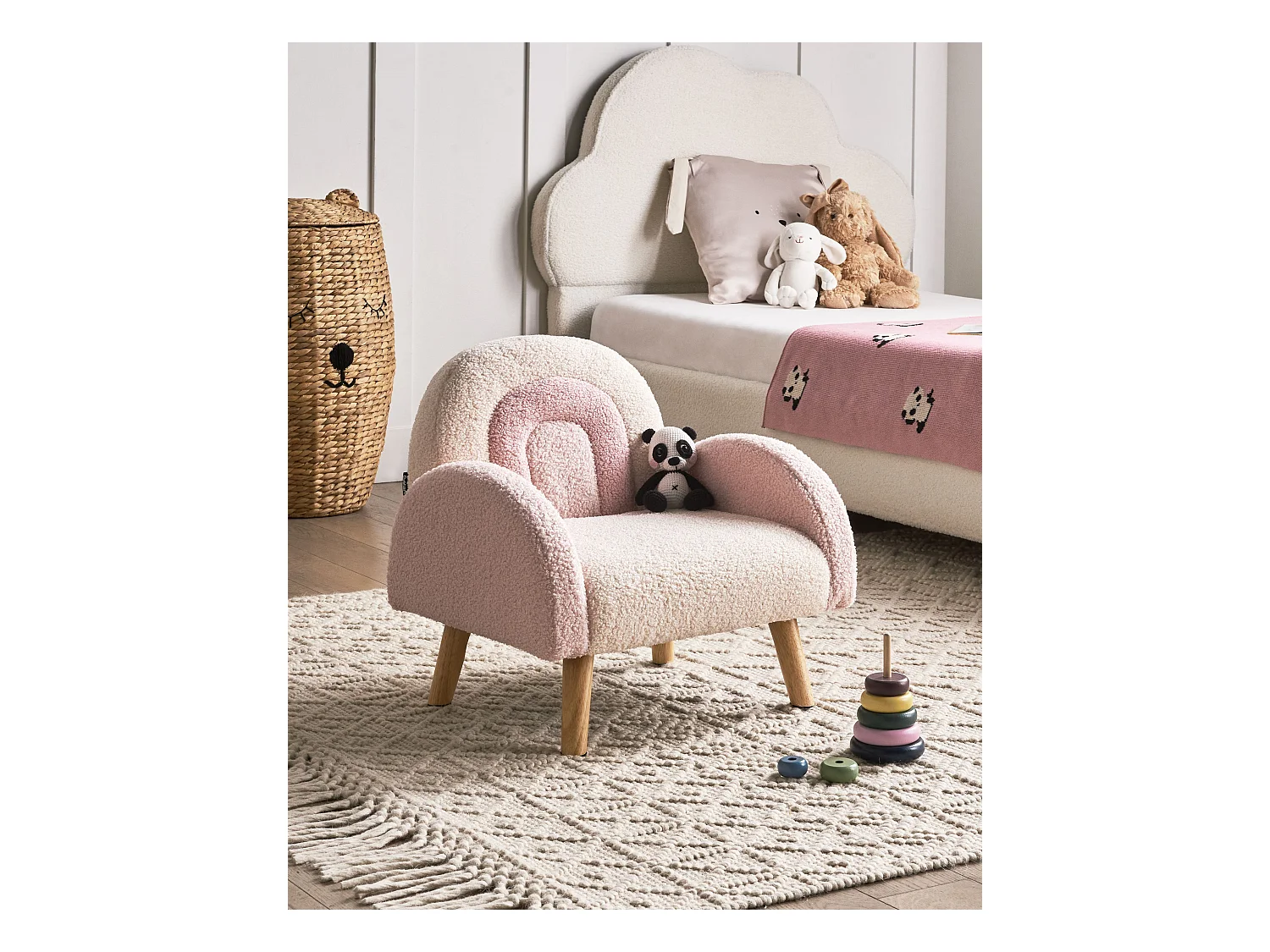 Kindersessel aus Bouclé rosa gepolstert Regenbogen Design für Kinderzimmer Ombo