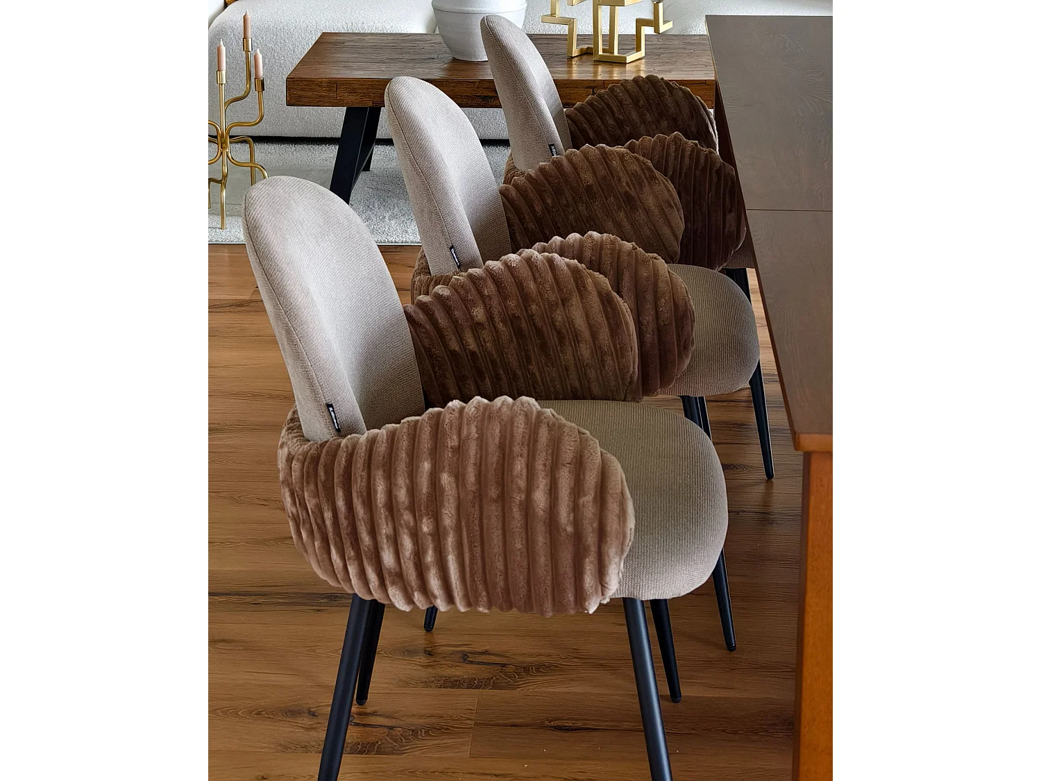 Set med 2 matstolar AMITY Taupe