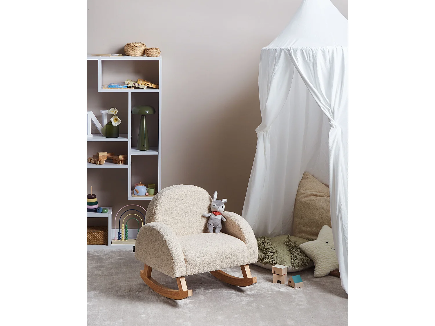 Kinder Schaukelstuhl Bouclé hellbeige HUG