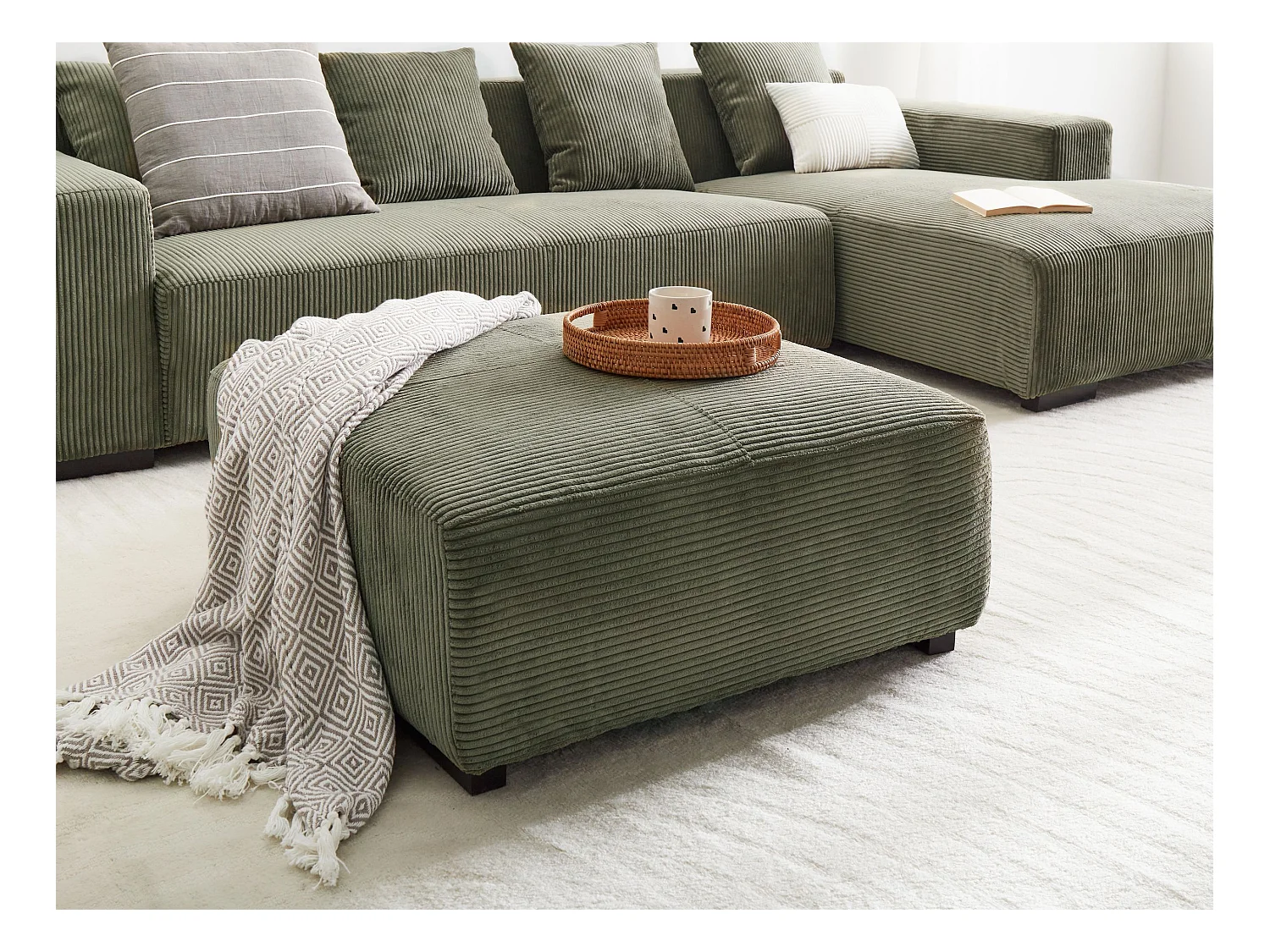 Ottoman LUNGO Velours côtelé Vert