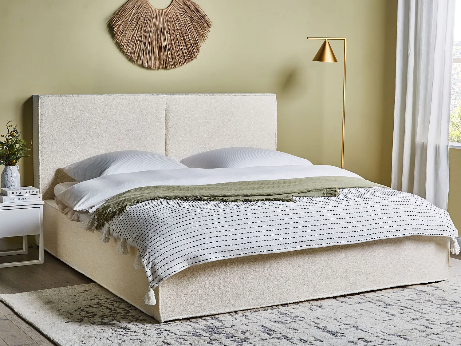 Lit ottoman Bouclé MOISSAC 180 x 200 cm Blanc cassé