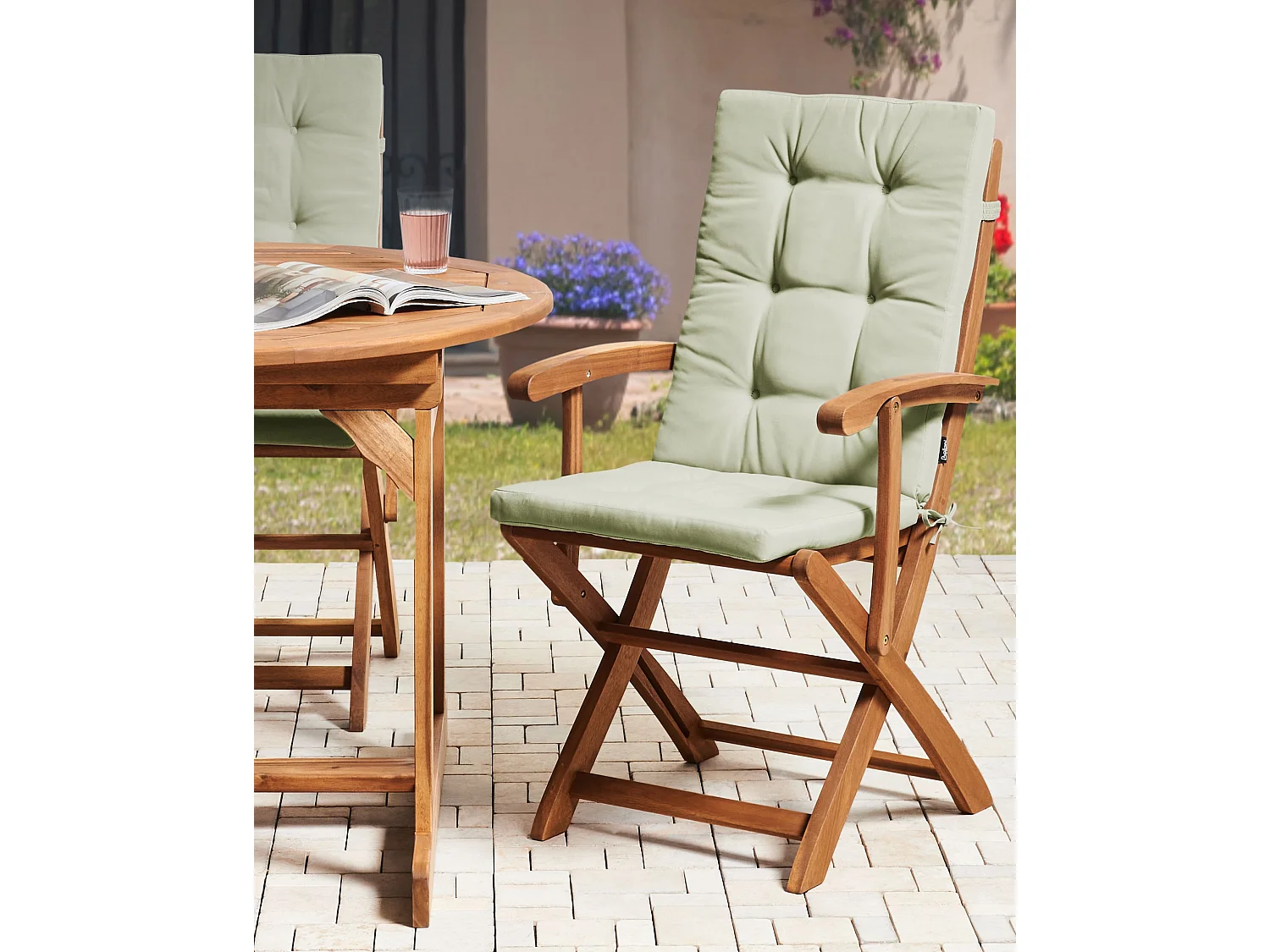 Lot de 2 chaises de jardin avec coussins MAUI PREMIUM Acacia Vert clair