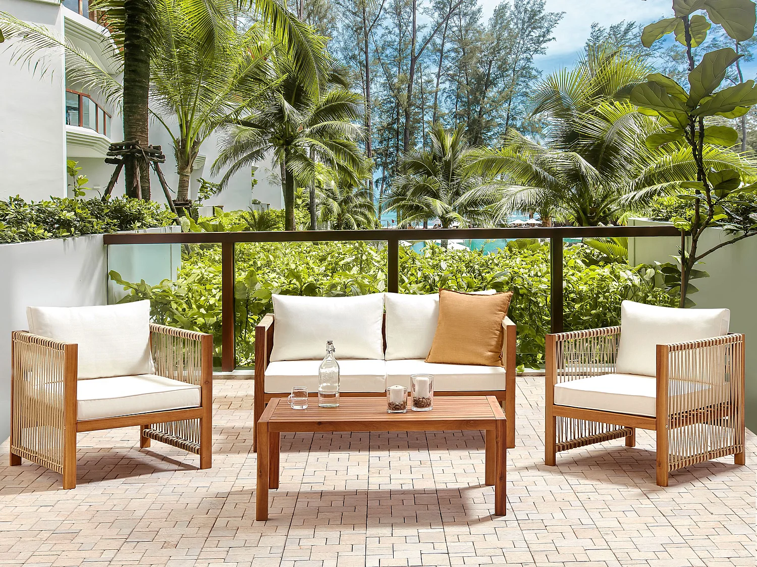 Ensemble de salon de jardin avec table 4 places ANTRIA Acacia Beige