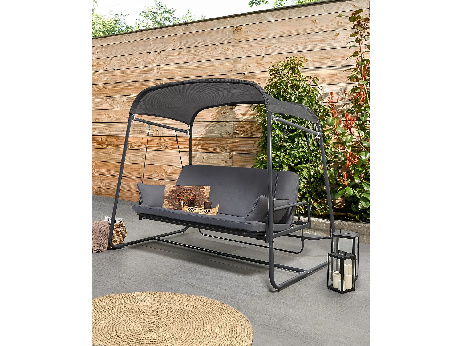 Gartenschaukel aus Mesh Stahl dunkles Grau mit Liegefunktion modern Marsciano