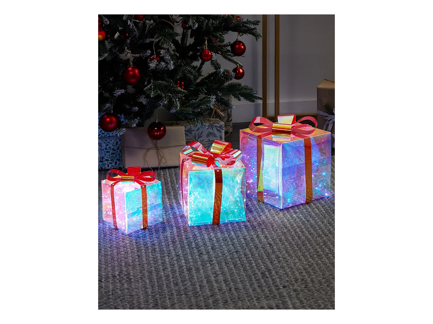 Décoration de Noël LED CAPELLA Cadeaux de Noël 15/20/25 cm Multicolore