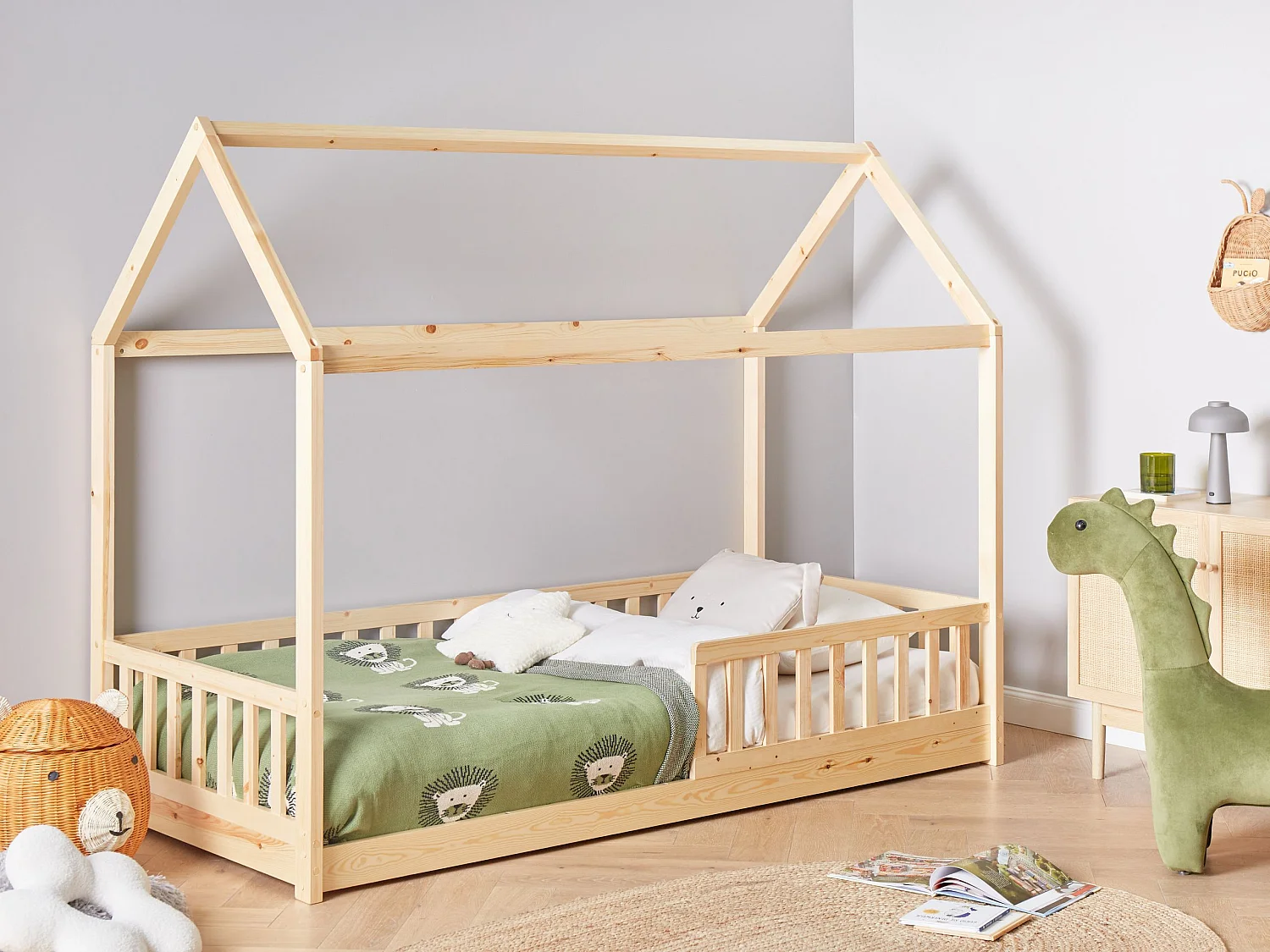 Lit d'enfant Maison Bois de pin COSSAYE 90 x 200 cm Marron clair