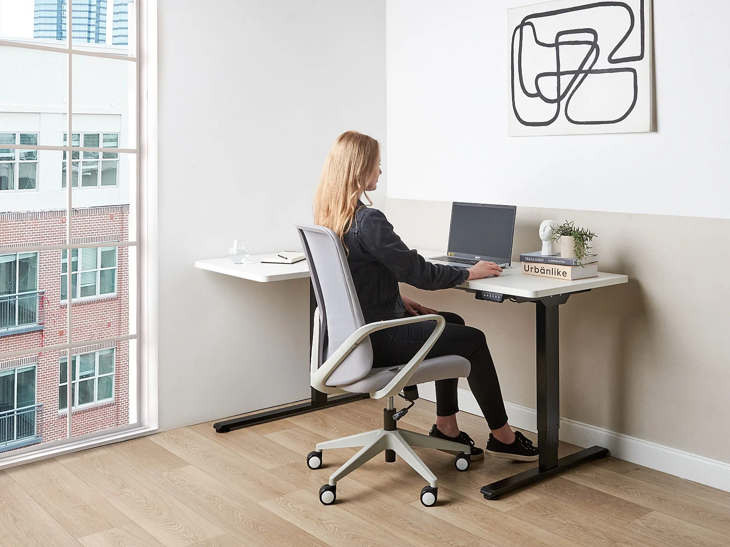 Hoekbureau elektrisch verstelbaar zwart/wit linkszijdig 160 x 59 cm DESTINES