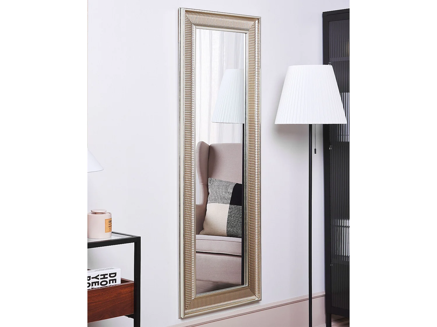 Dekorativer Wandspiegel schöner Rahmen 51x141 cm silber/gold Cassis