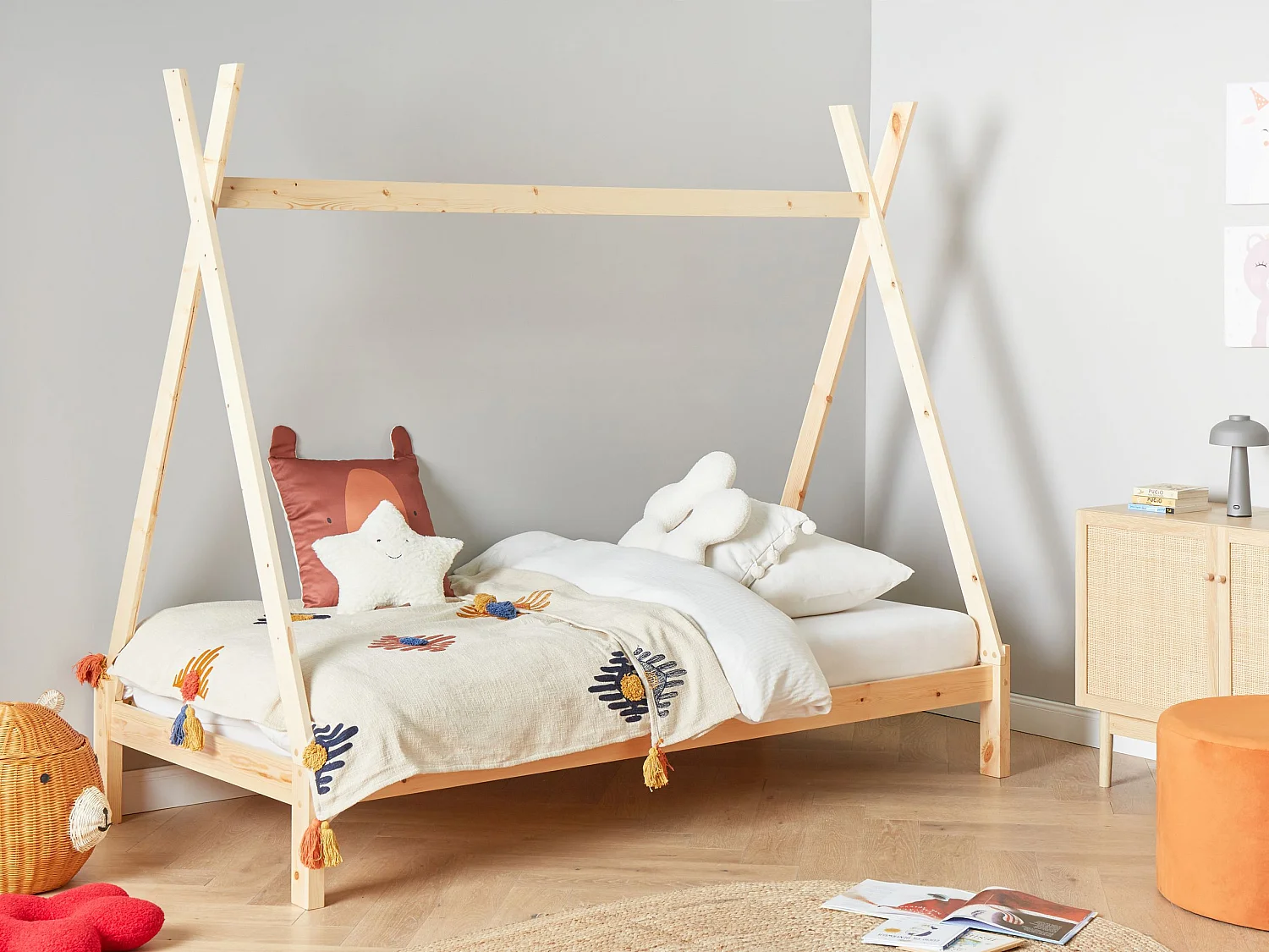 Lit enfant tipi 90 x 200 cm en bois clair DEVAY