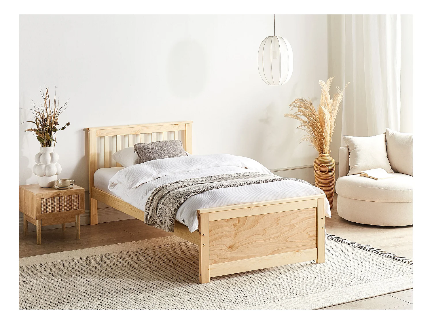 Lit avec sommier Bois de pin OLENDON 90 x 200 cm Marron clair