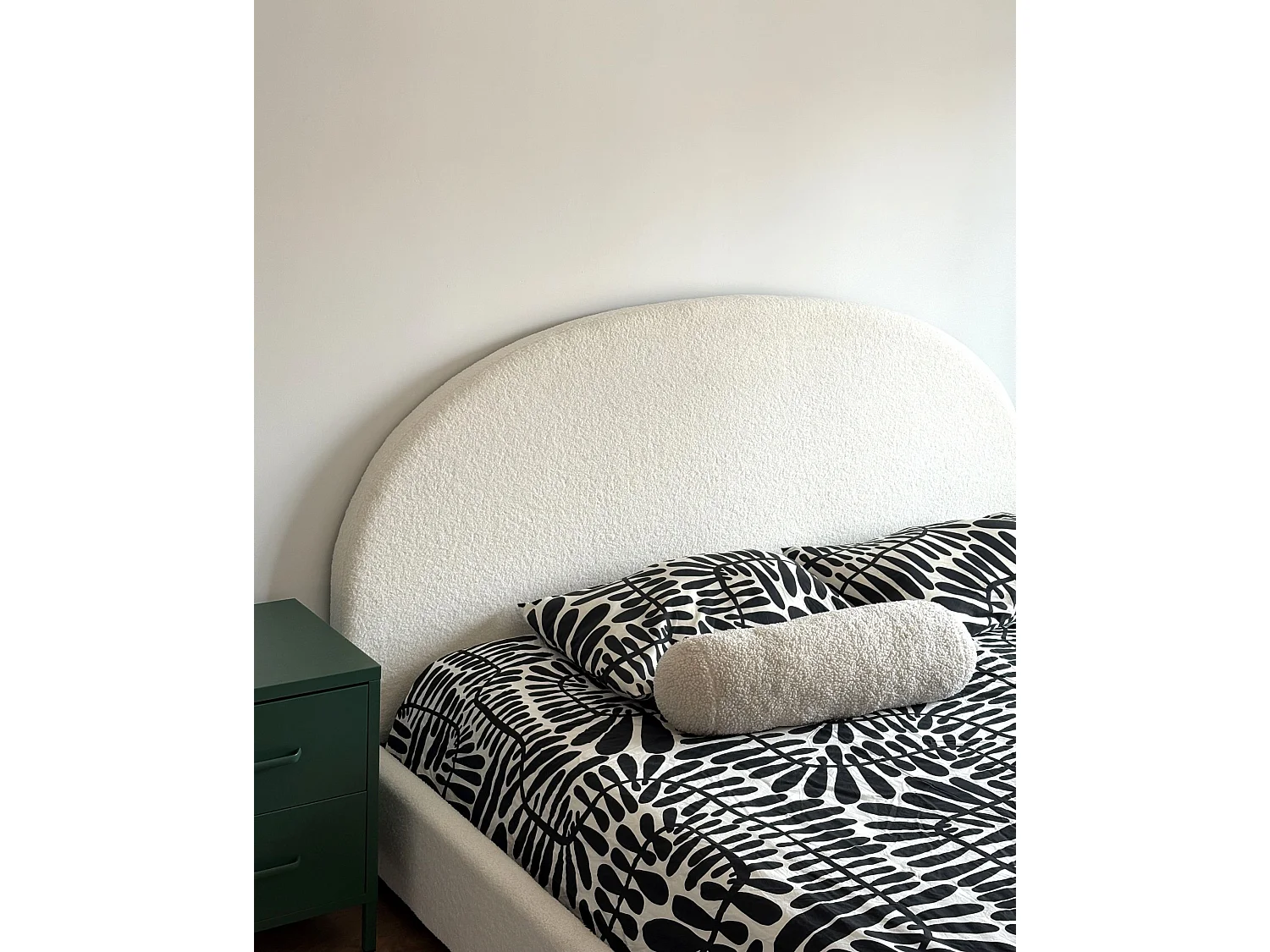 Bed Boucle VAUCLUSE 180 x 200 cm (EU Super King) Off-White