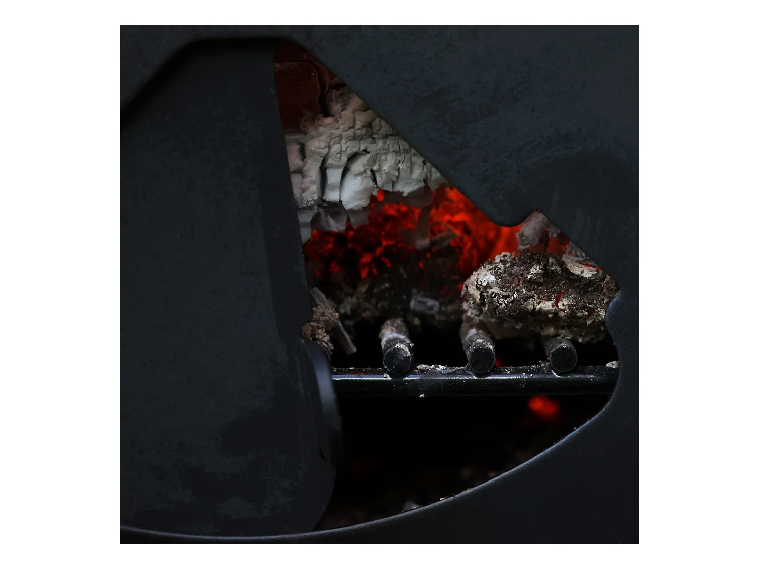 SMOKER YUMA Holzkohlegrill Schwarz