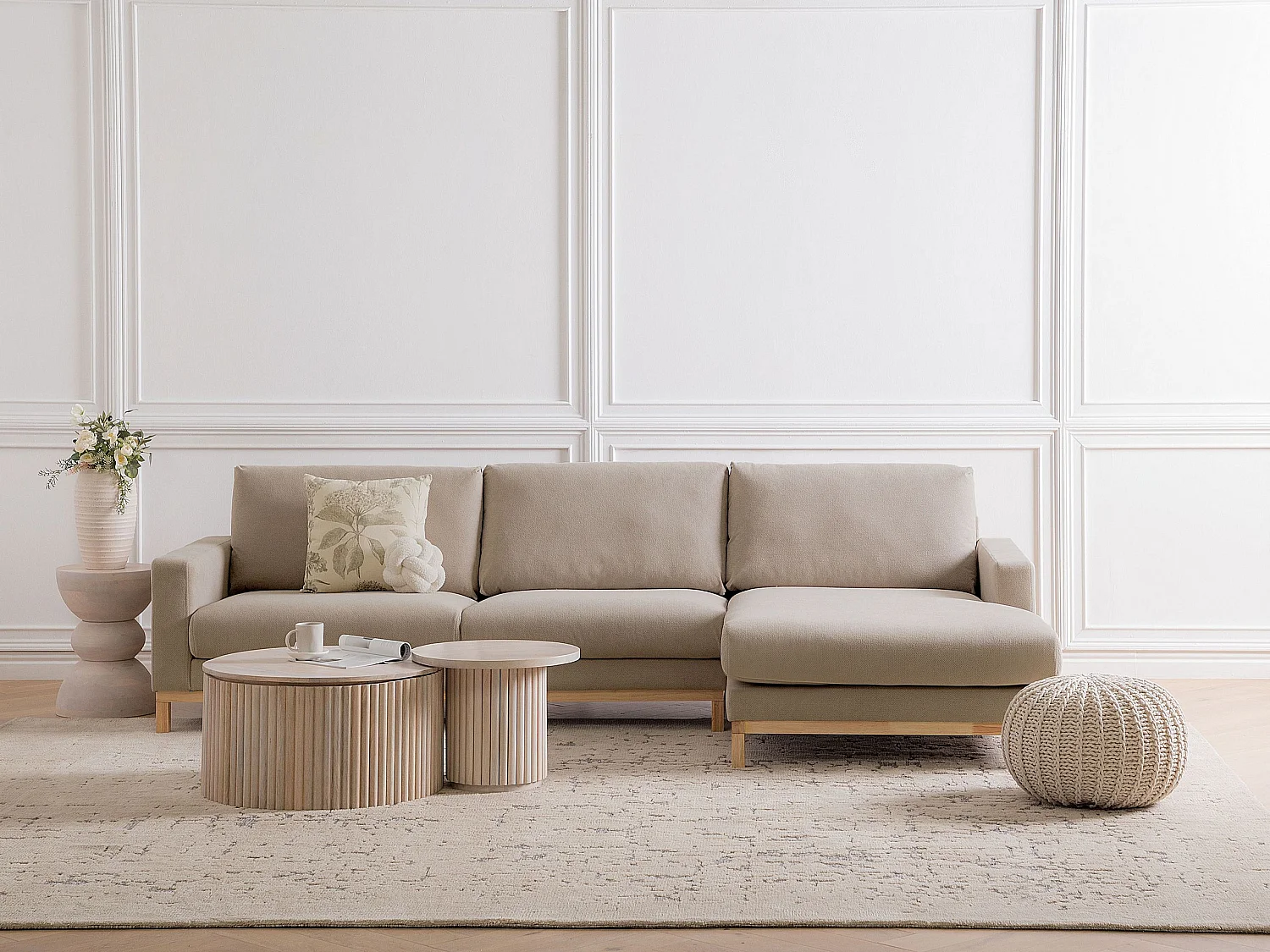 Canapé d'Angle à droite en Tissu Pieds en Bois Taupe Siggard